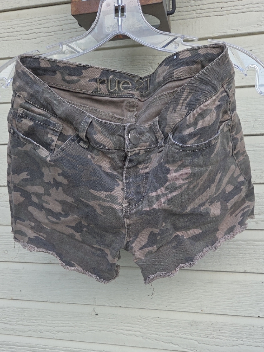 Rue 21 Camo Print Women's Denim Shorts - Green Camouflage